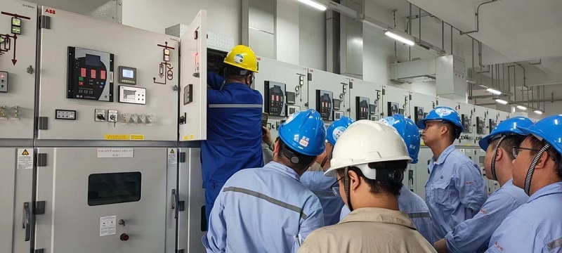 天辰公司廣西華誼氯堿項目聚合變電所受電成功
