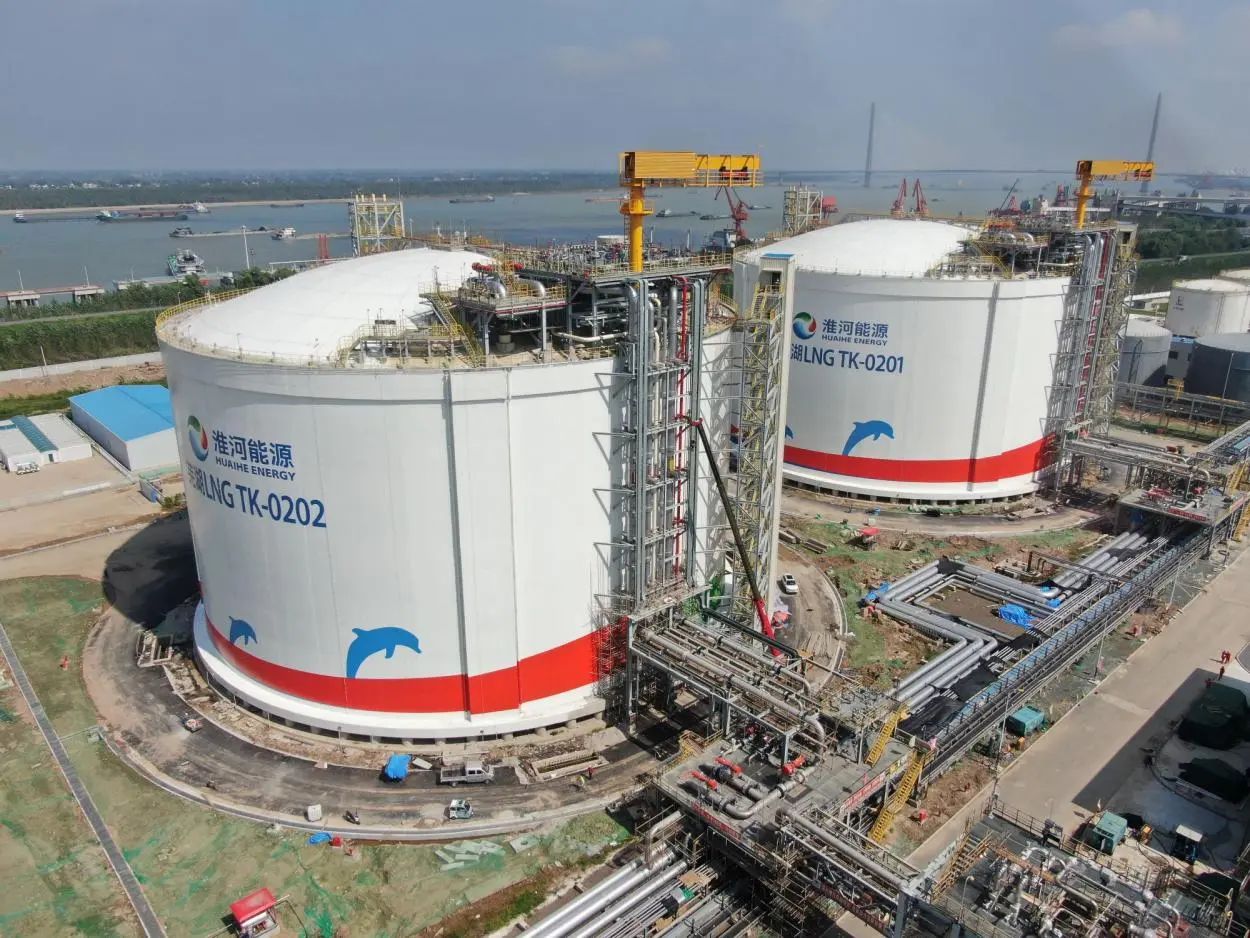 海油石化工程設計的國內首座內河LNG接收站項目機械完工